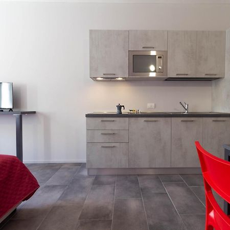 Papavero Apartment - Affitti Brevi Italia Lecco Buitenkant foto
