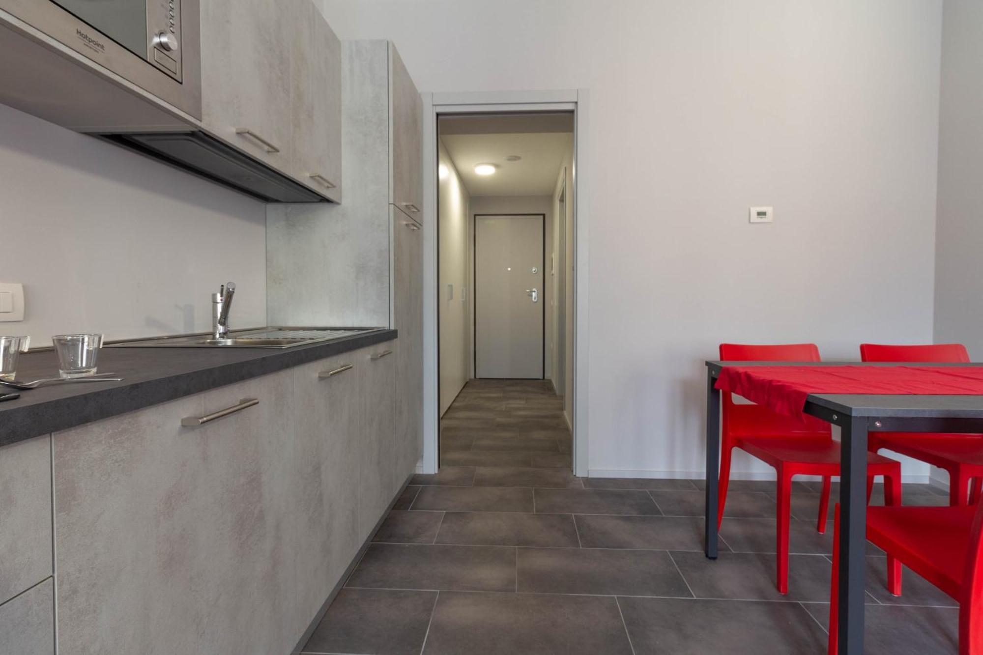 Papavero Apartment - Affitti Brevi Italia Lecco Buitenkant foto