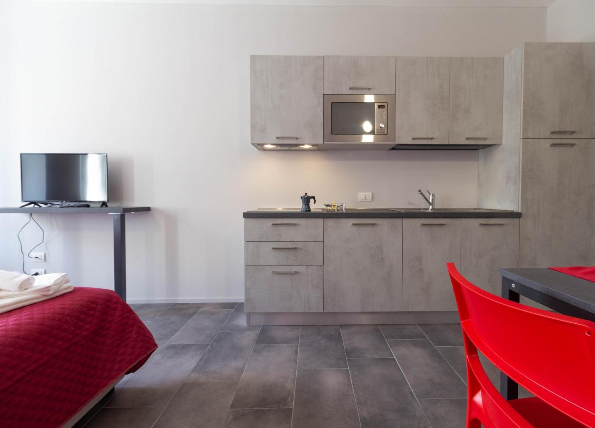 Papavero Apartment - Affitti Brevi Italia Lecco Buitenkant foto